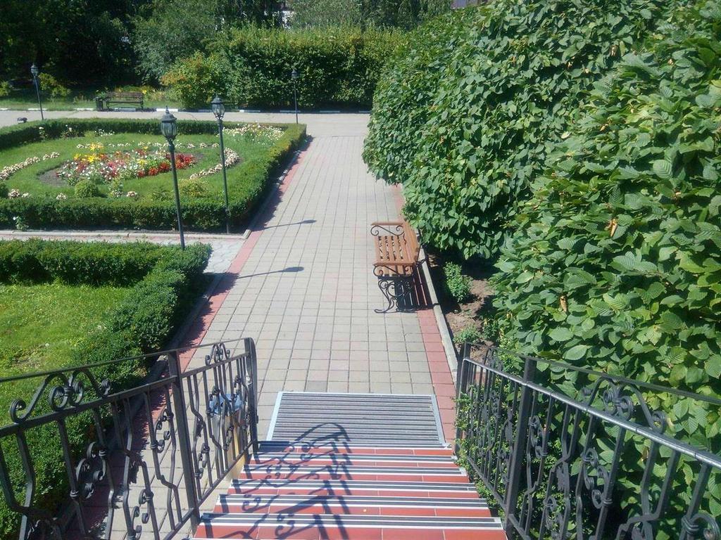 Chervona Kalina Hotel Kyiv Exterior photo