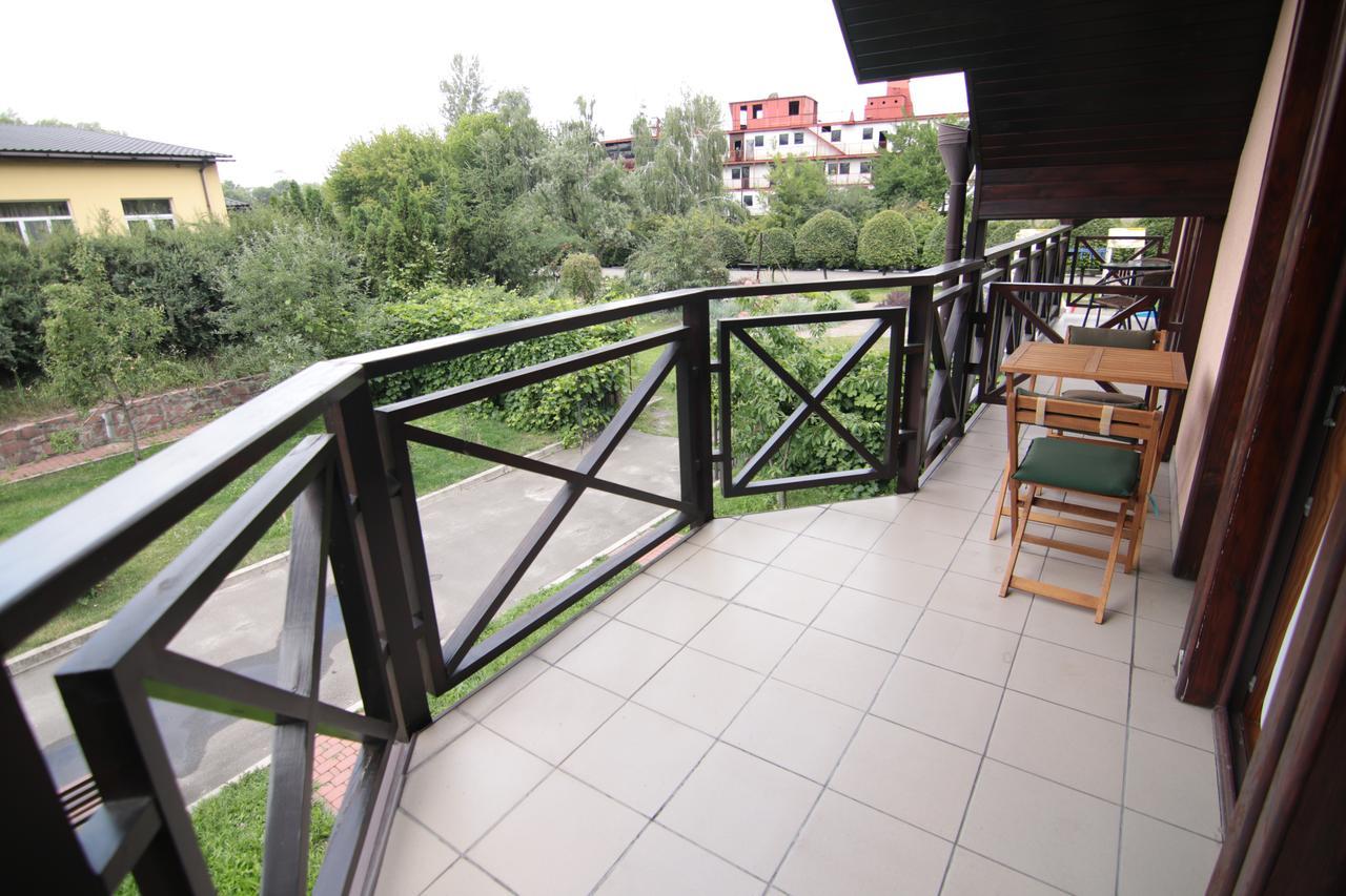 Chervona Kalina Hotel Kyiv Exterior photo
